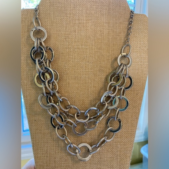 Daisy Fuentes Layered Chunky‎ Silver Tone Link Chain Necklace - Picture 1 of 3